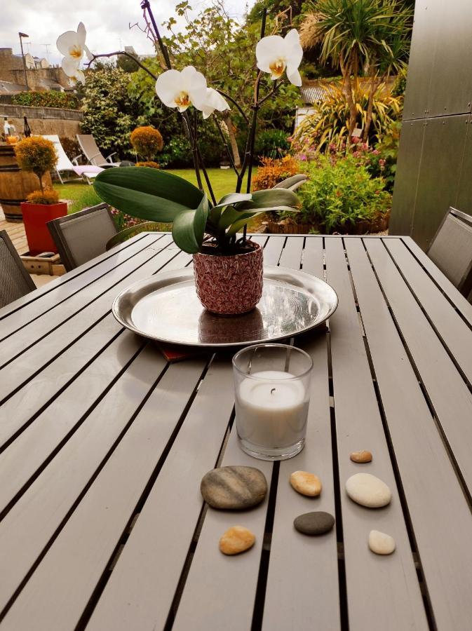 Aux Trois Palmiers Bed & Breakfast Saint-Brieuc Exterior photo