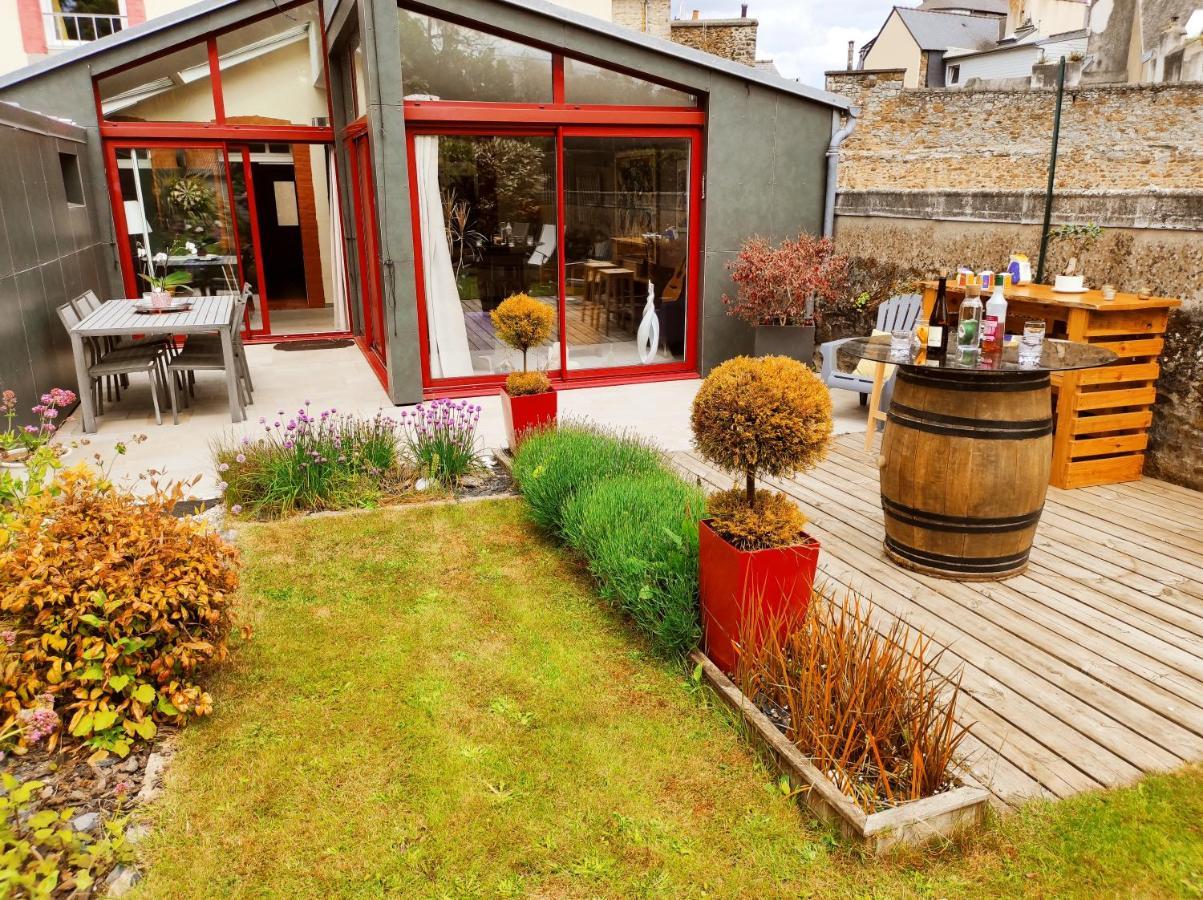 Aux Trois Palmiers Bed & Breakfast Saint-Brieuc Exterior photo